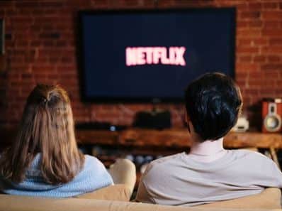 How-to-Pitch-Your-TV-Show-to-Netflix